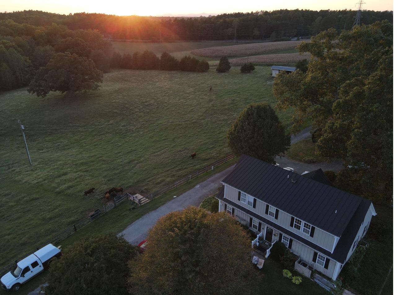 Belle Meade guest suites at sunset